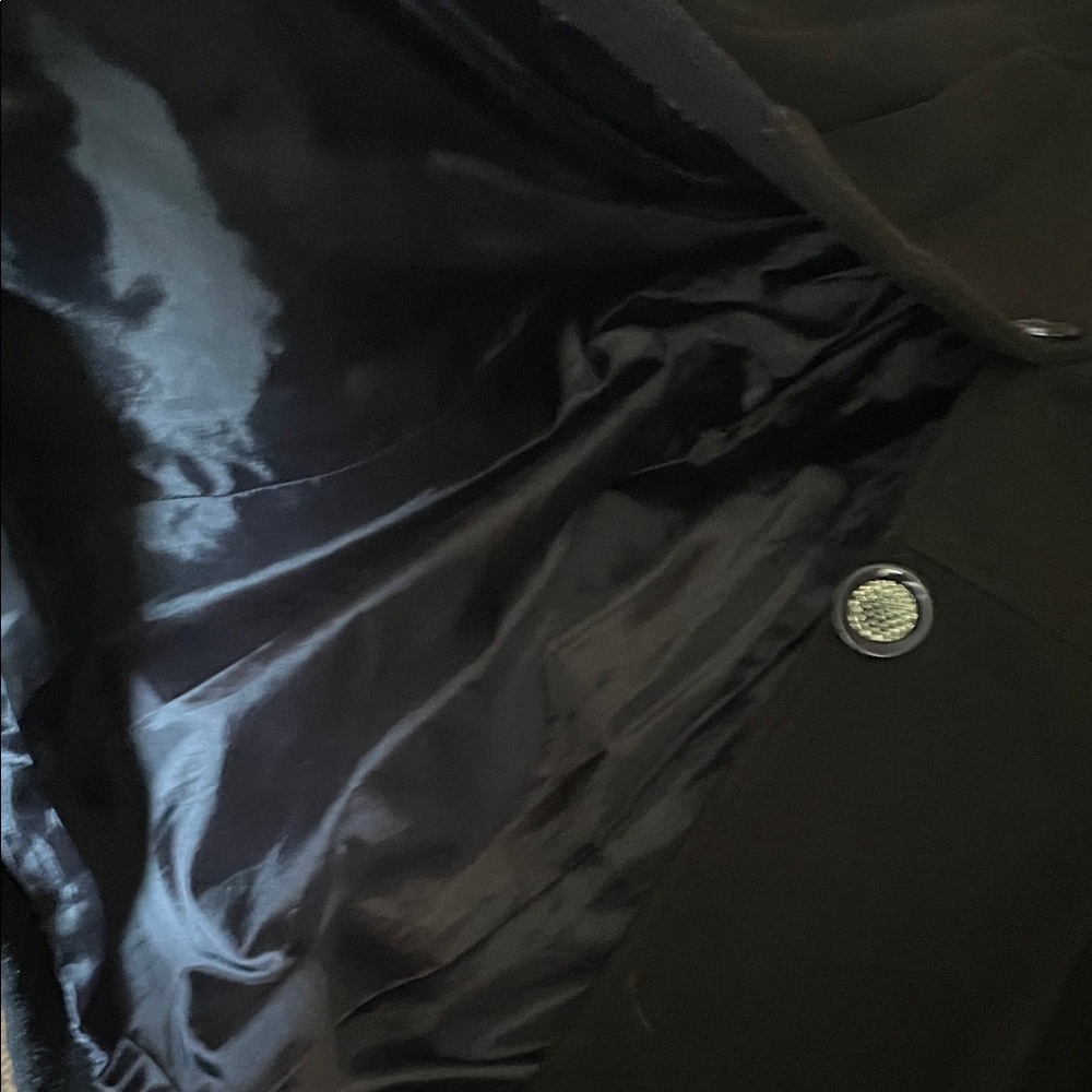 Black coat - Picture 11 of 11